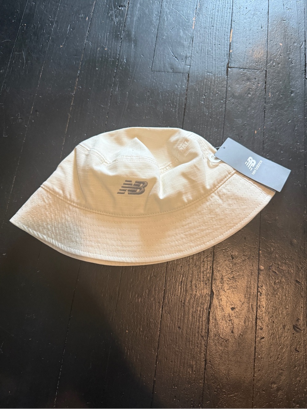 New Balance Off-White Ripstop Bucket Hat NWT